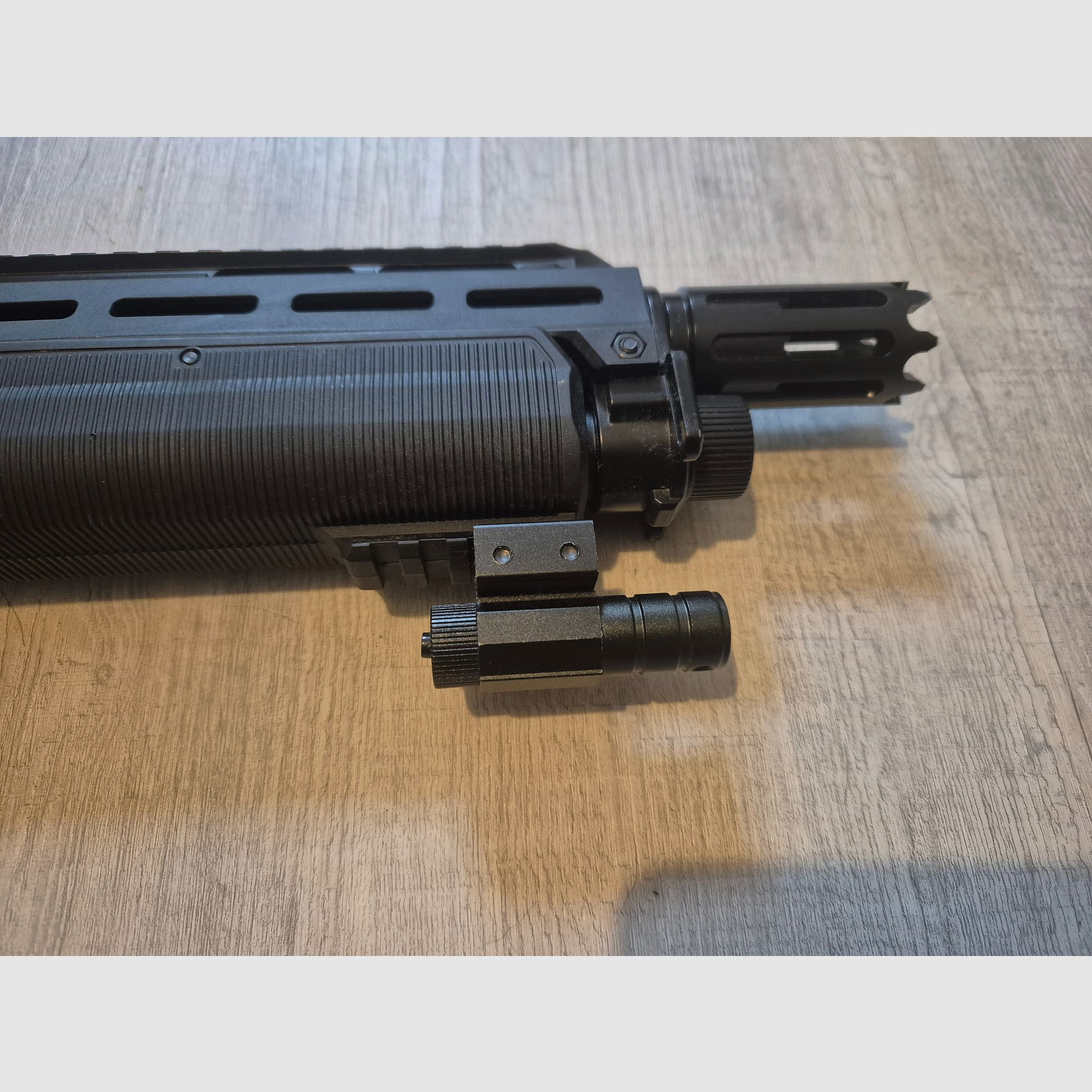 T4E TX 68 CO2-RAM Pump-Action Shotgun Kal. .68 schwarz