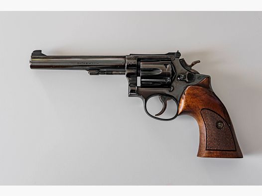 Smith & Wesson 48-2 Revolver .22 WinMag mit Wechseltrommel