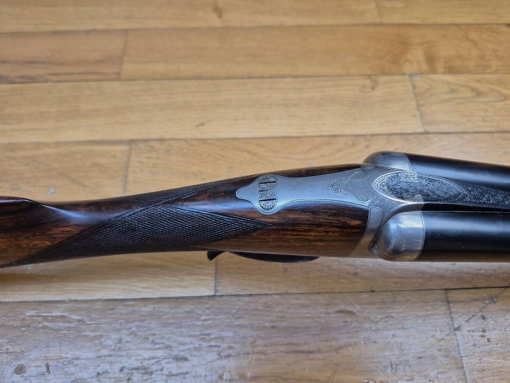 Wunderschönes Gewehr Idéal N°2 / 302 – Kaliber 12/67 – Eines der schönsten Gewehre der Welt – 90 Jahre und kein Makel – Manufrance – Englischer Schaft aus ausgewähltem Nussbaum – Kein Spiel – Sehr schöne Spiegel-Läufe – Unverwüstliche Mechanik – Feine Waffe rein französisch – TBE, Bild 23 von 35