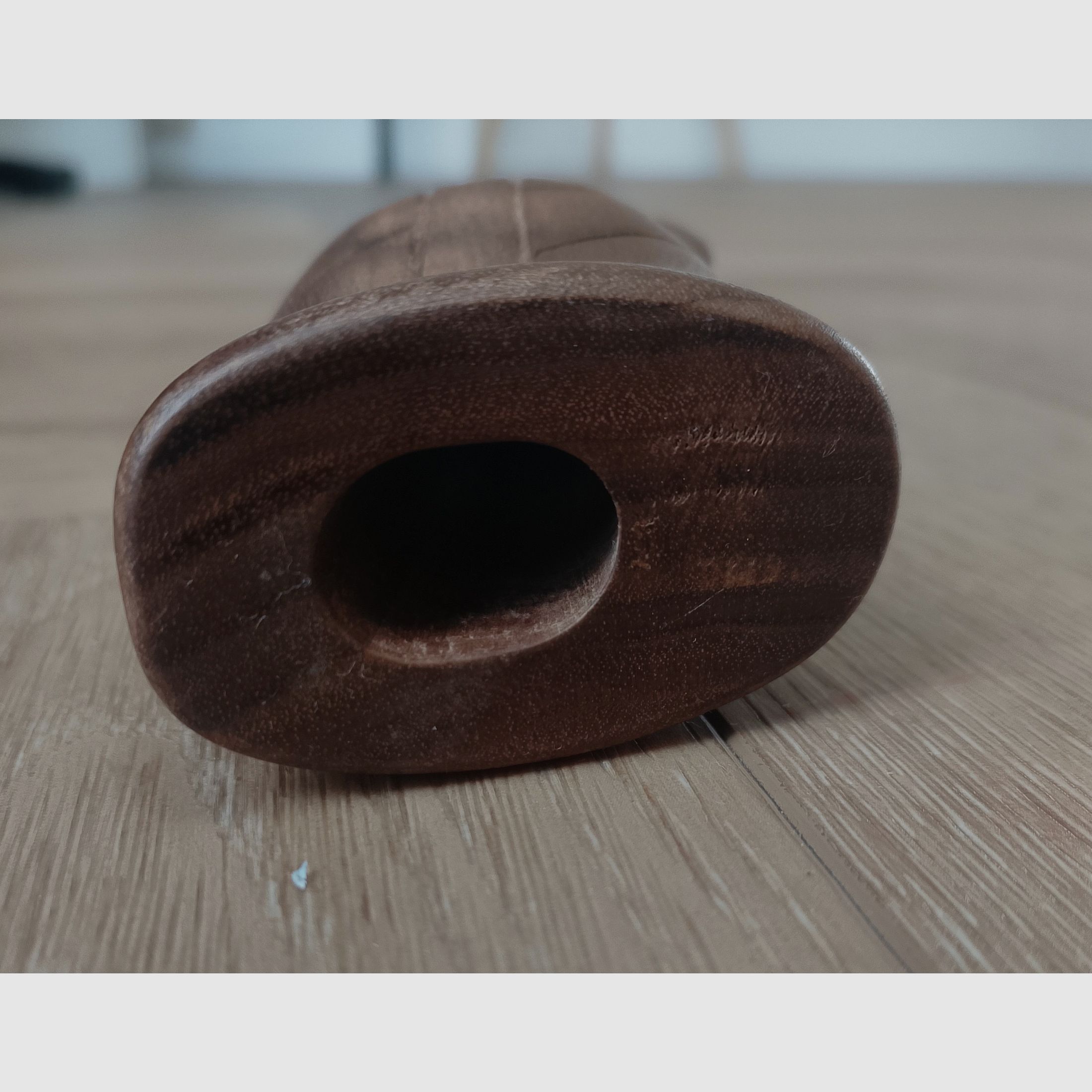 MDT Pistol Grip Wood / Walnut Wood Pistol Grip (AR15 Interface) – like new