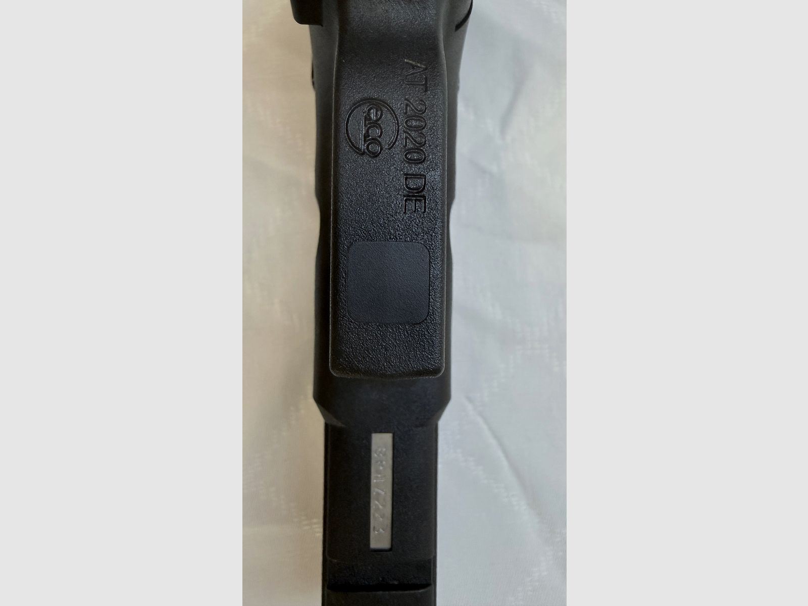 Glock17 gen 5, like-new Glock 17 Gen. 5 (9×19) – fired only once with 17 shots.