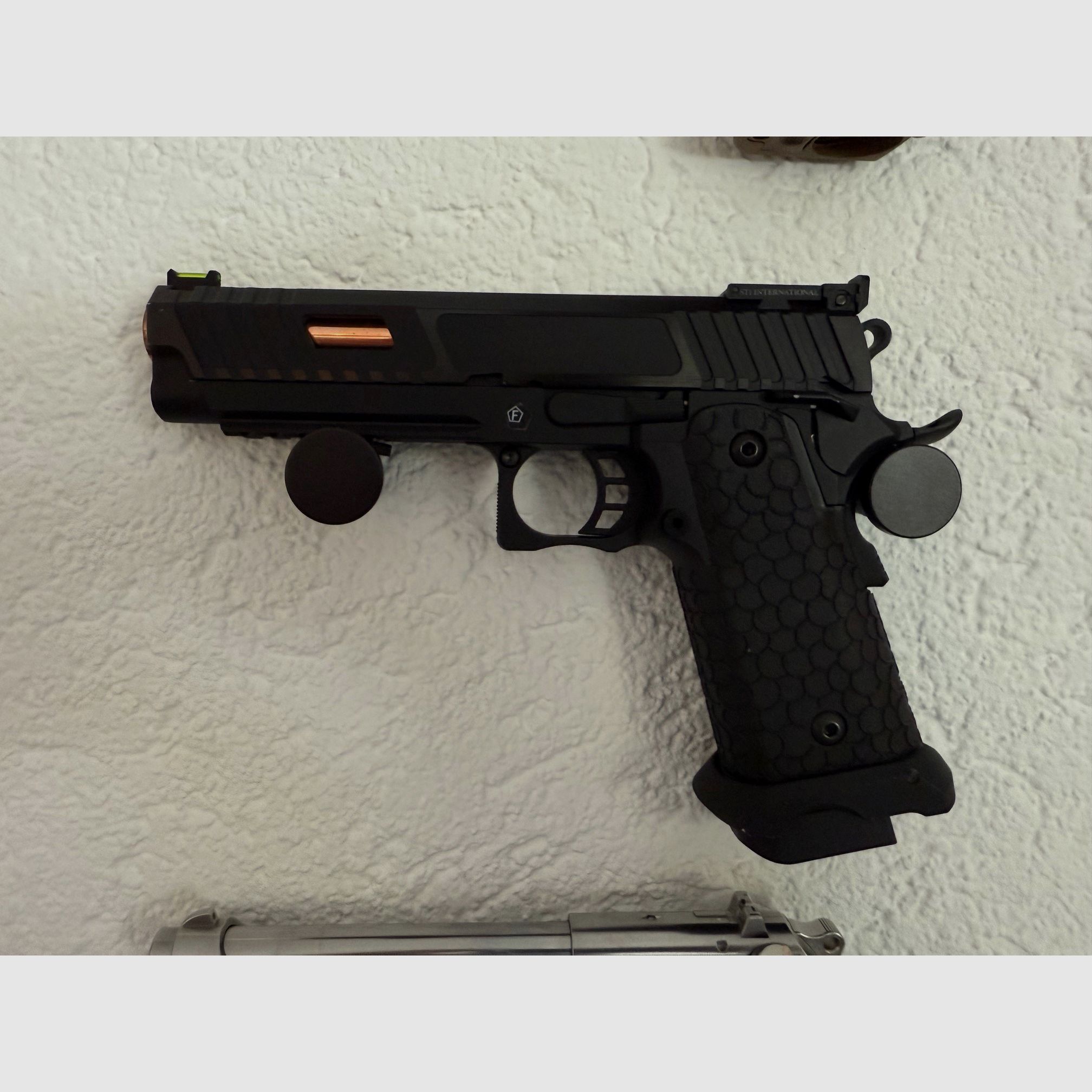 Airsoft Sammlung komplett zu Verkaufen, 6 Gewehre & 5 Pistolen sowie Zubehör ohne Ende        ALLES KOMPLETT NEU