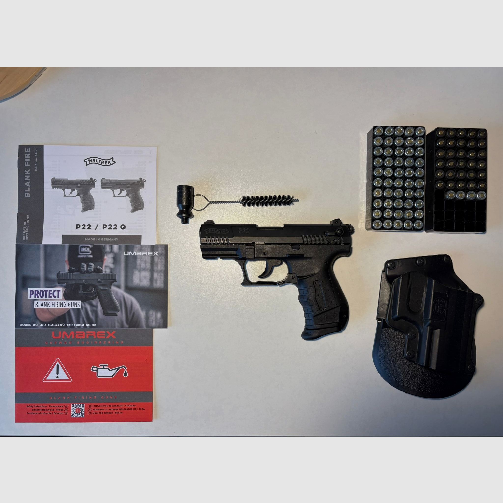 Walther P22 Ready Schreckschuss Pistole 9mm P.A.K. schwarz inkl. Holster und 84 Platzpatronen