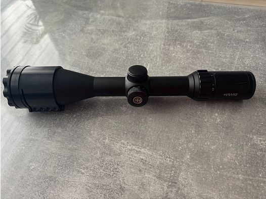 Hawke Zielfernrohr VANTAGE 30 WA 2,5-10×50 L4A DOT Leuchtabsehen - 1/4 MOA - Großes Sehfeld Präzise Jagen Adapter