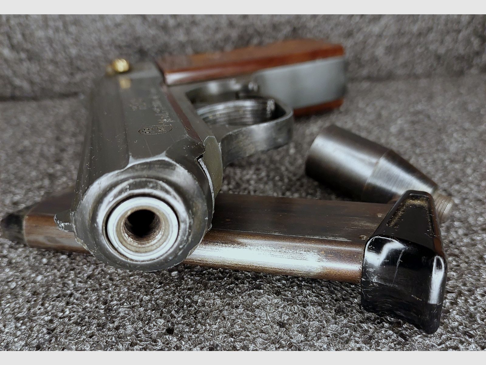 RECK PK800 blank firing pistol 8 mm K. PTB 196/2 – gold-colored safety lever, image 3 of 4