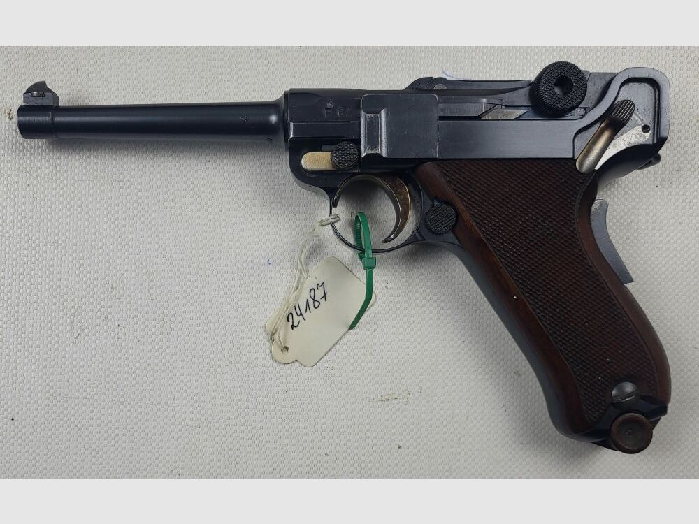 Fábrica de armas de Berna Pistola 08 Mod. 1906/24 Modelo 24