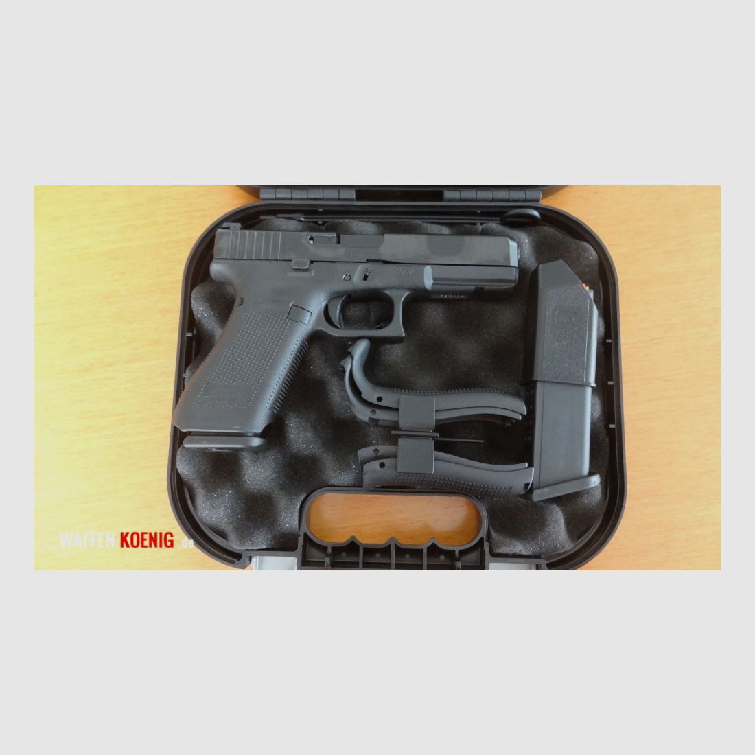 Glock Brandneu: Glock 17 Generation 5 - Cal. 9x19 mm