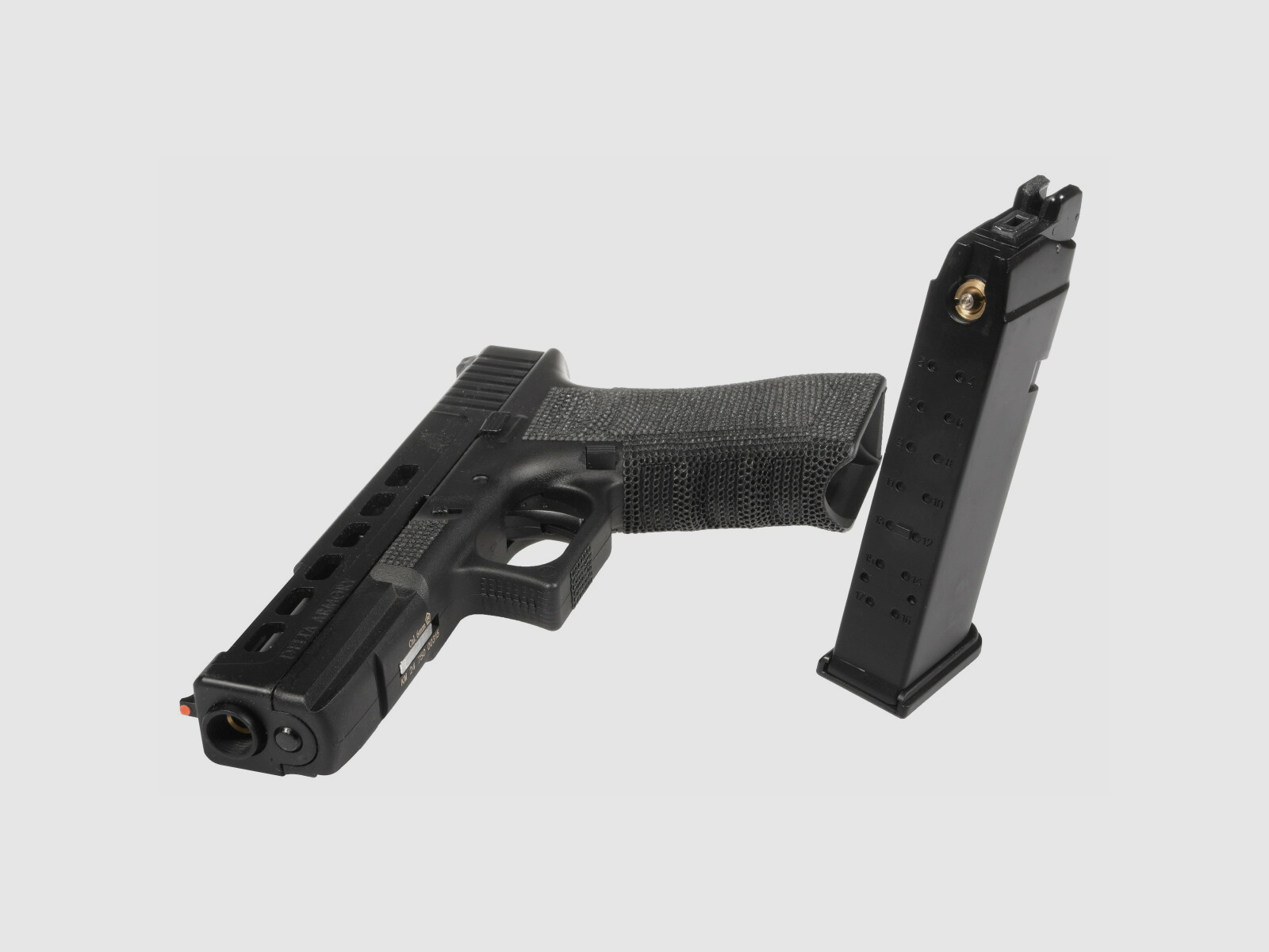 P06 GBB Airsoft Pistole in Schwarz | Delta Armory