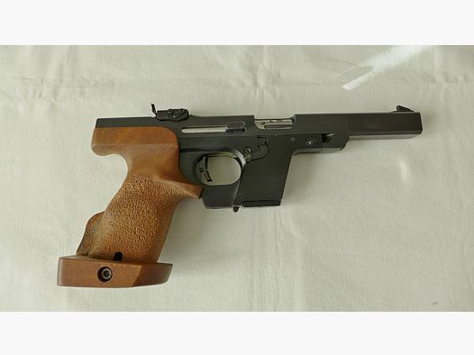 Pistola Walther GSP Cal .22, muy cuidada, en estado impecable (PVP 1899 €)