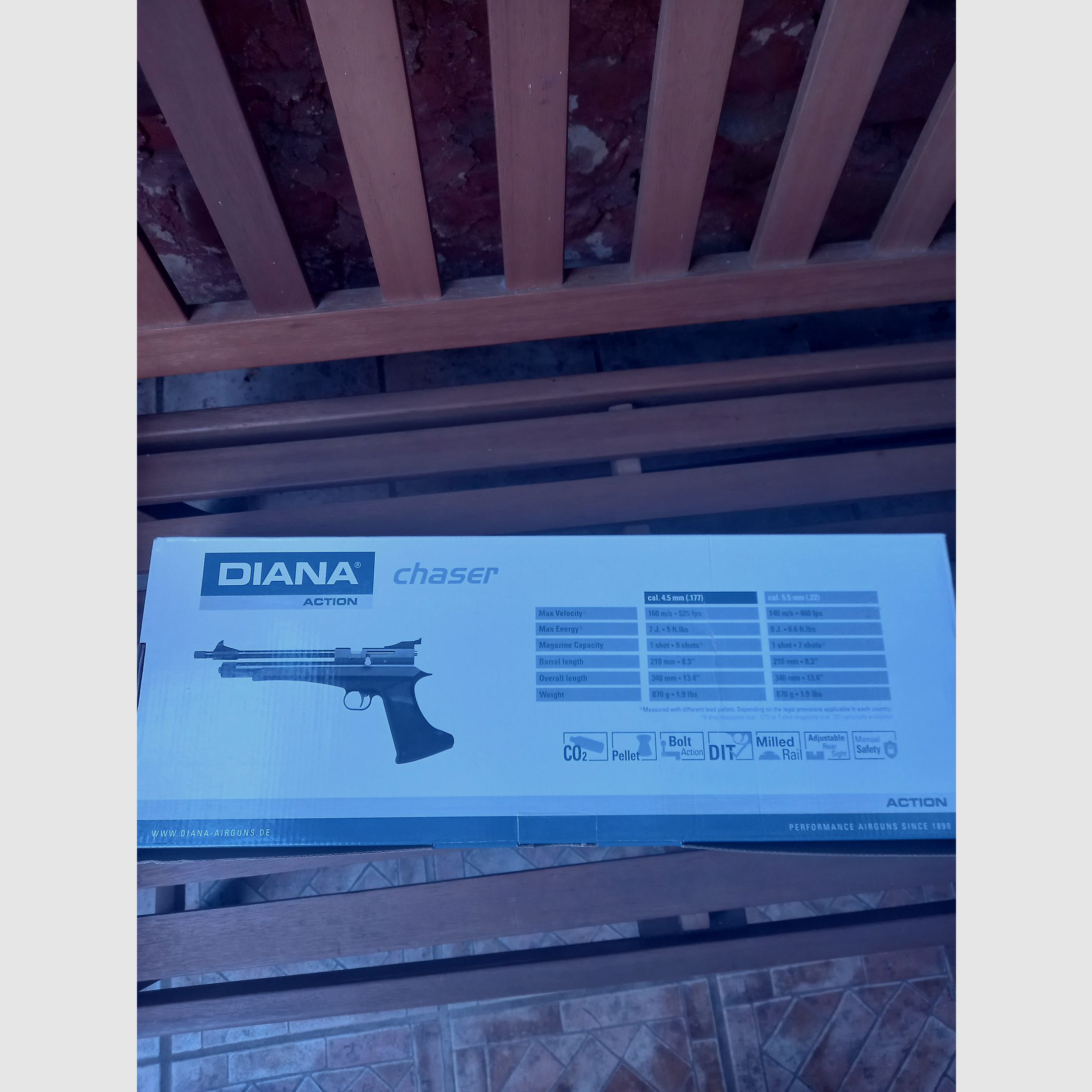 Pistolet Co2 "Diana Chaser" cal. 5,5mm Diabolo en boîte avec étui., image 7 sur 8