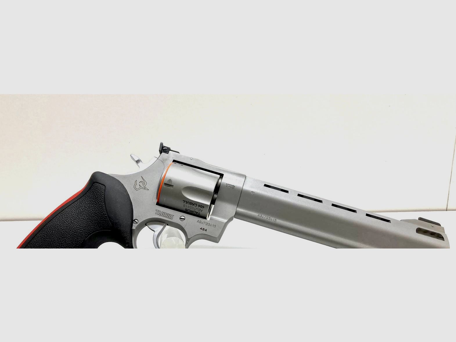 TAURUS Raging Bull | .454 Casull