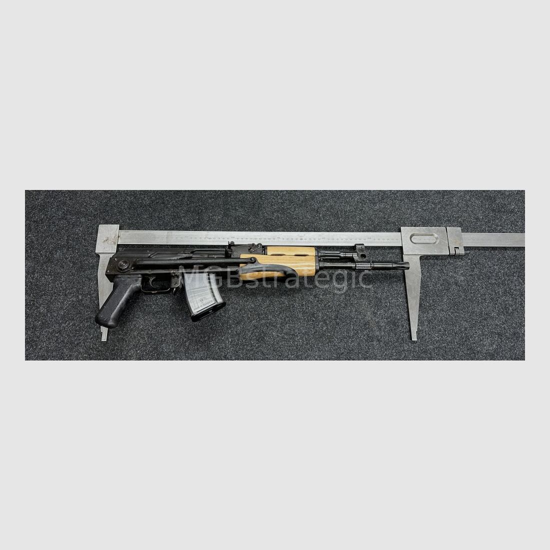 Cugir Modelo 64 de cañón corto - rifle semiautomático 7,62x39 - cañón de 32 cm con culata plegable Modelo 64SB - cañón niquelado - cañón corto de 32 cm - versión civil AKMS / sistema AKM / AK47 AK-47