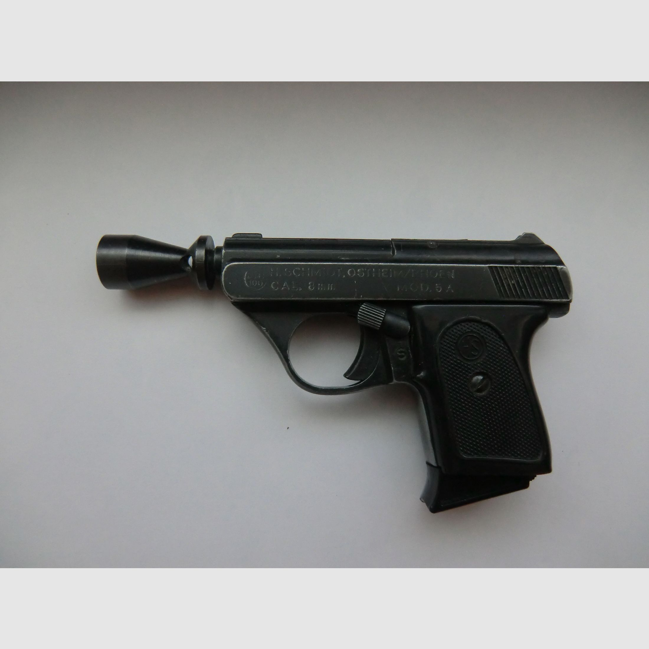 HS  Mod. 5A  8mm Taschenpistole 6 Schuss Magazin  PTB 100  Beschuss: 1979 mit Pyrobecher