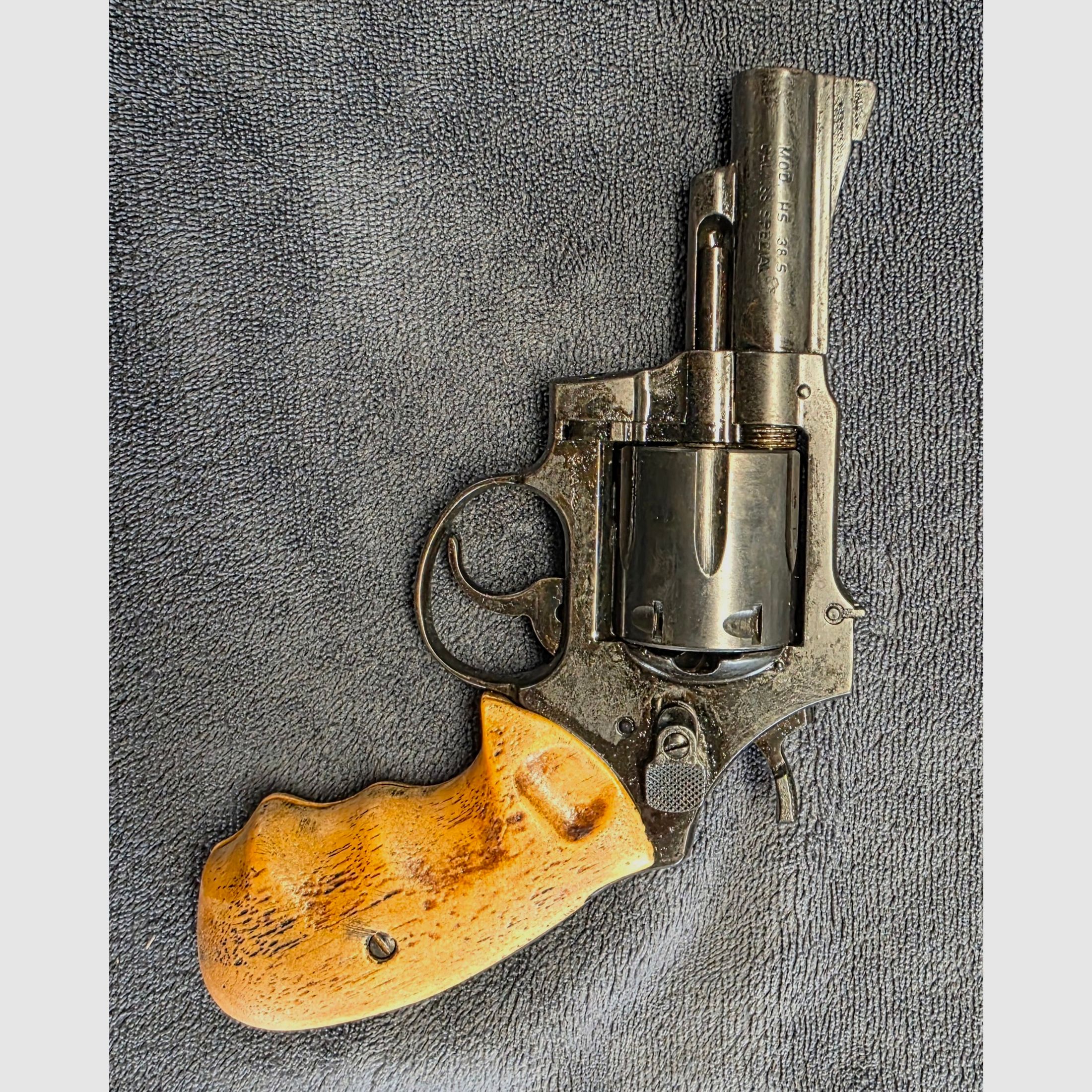 Revolver HS38 , .38 SPEZIAL