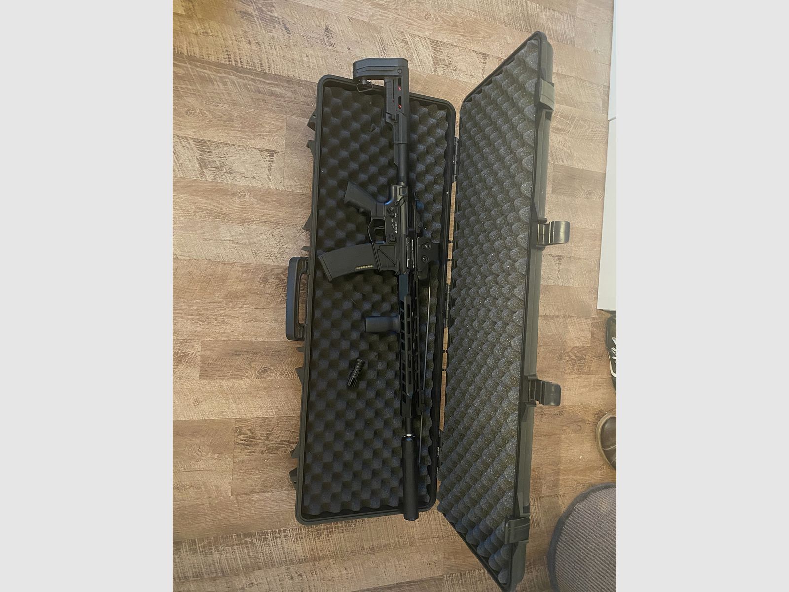 Rifle APS Phantom Extremis MK3 Vollmetall 1,4 Joule