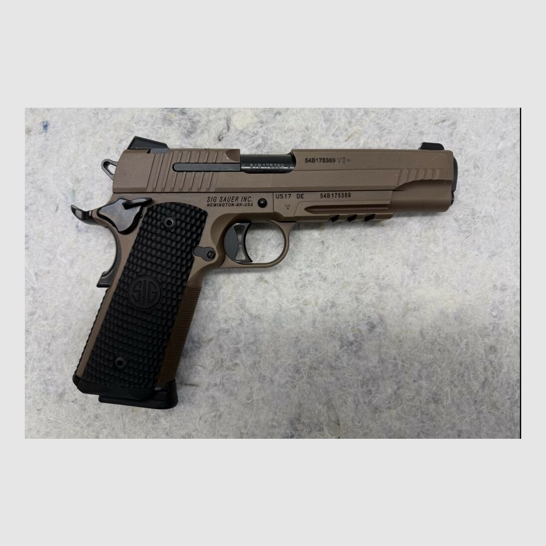 SIG Sauer 1911 Emperor Scorpion .45Auto