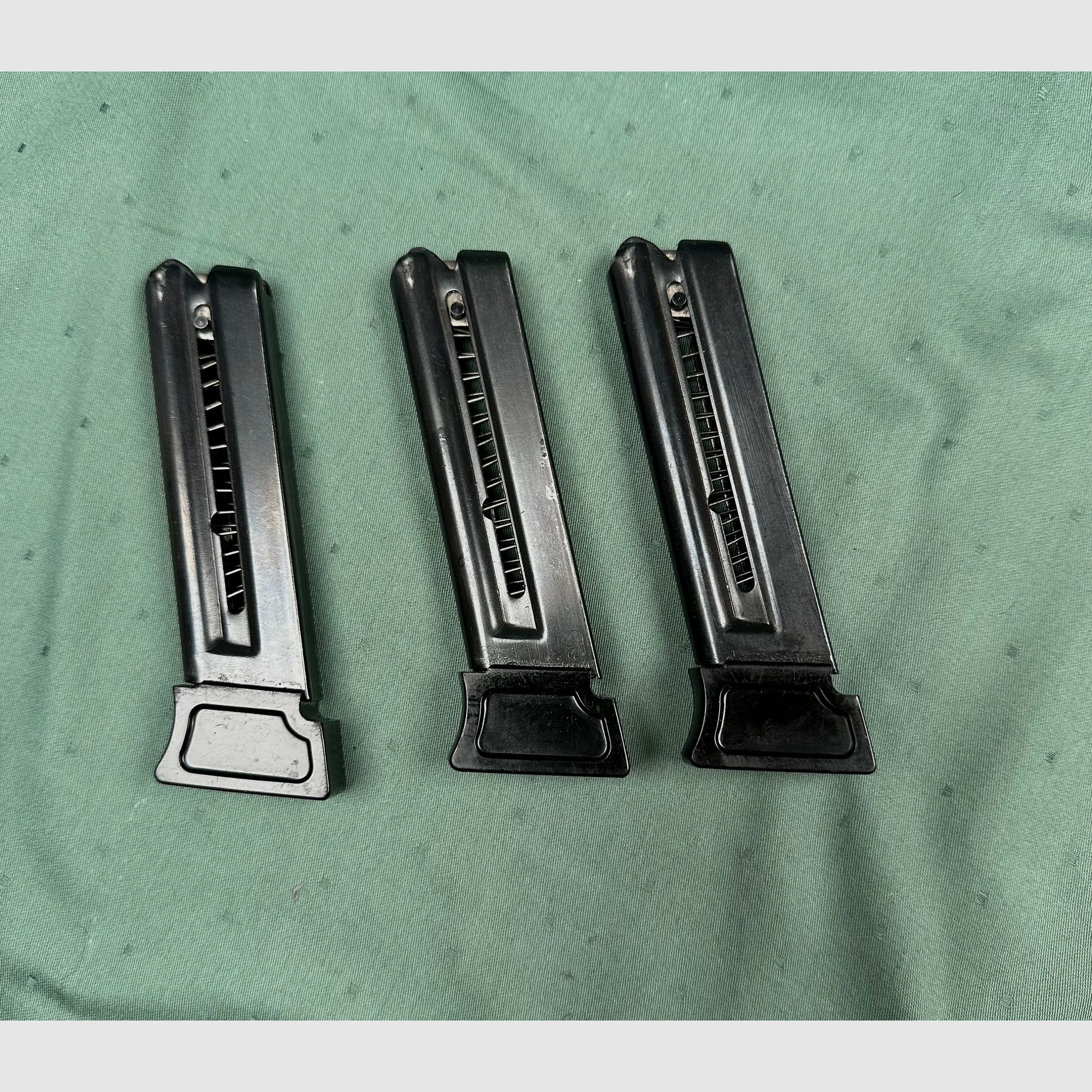Hämmerli 215, calibre 22lr. avec 2 poids et 3 magazines, image 3 sur 6