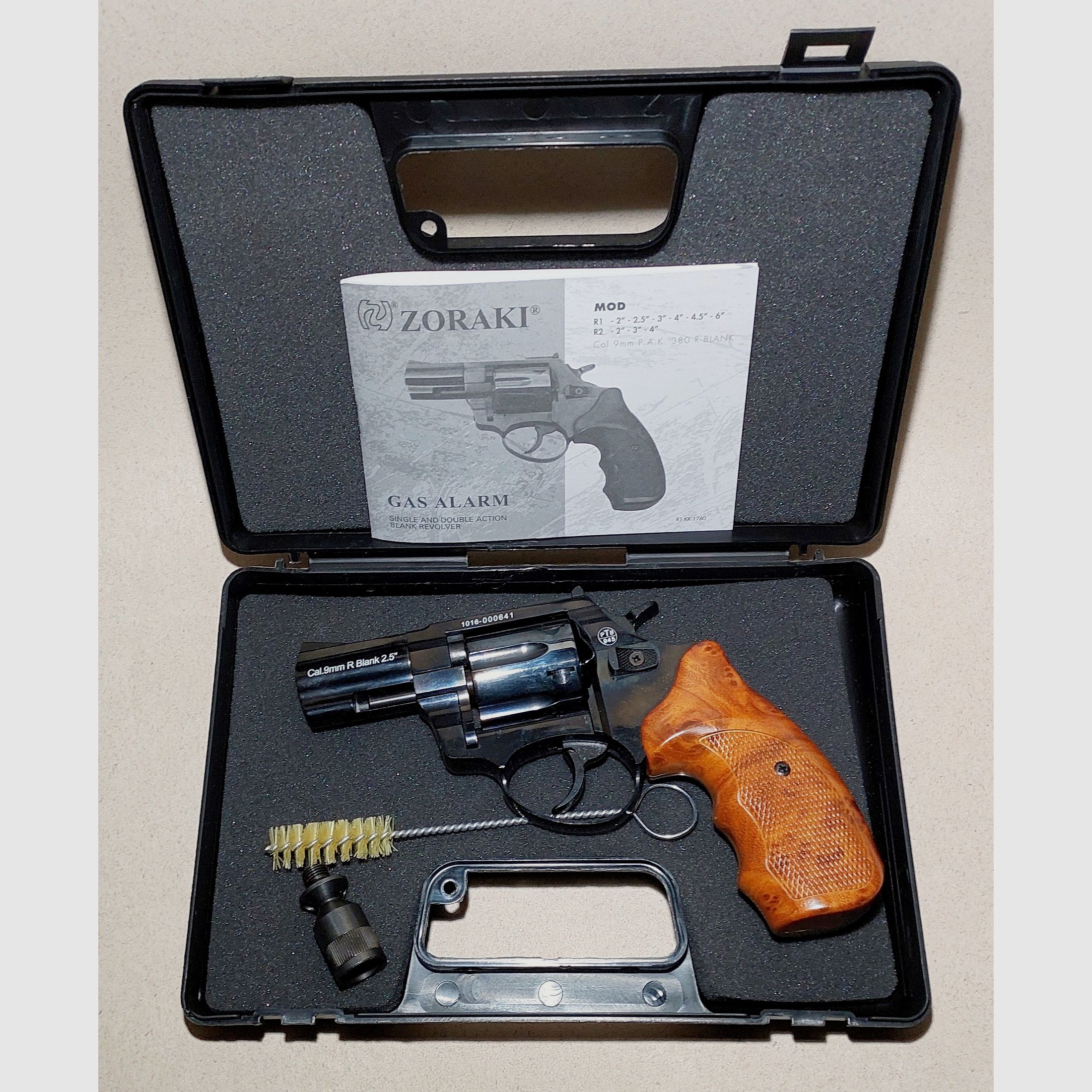 Zoraki R1 2,5 Zoll black Shiny mit Holzgriffoptik  Special  Revolver Kal. 9mm R.K. brüniert (PTB 945) Stahltrommel 