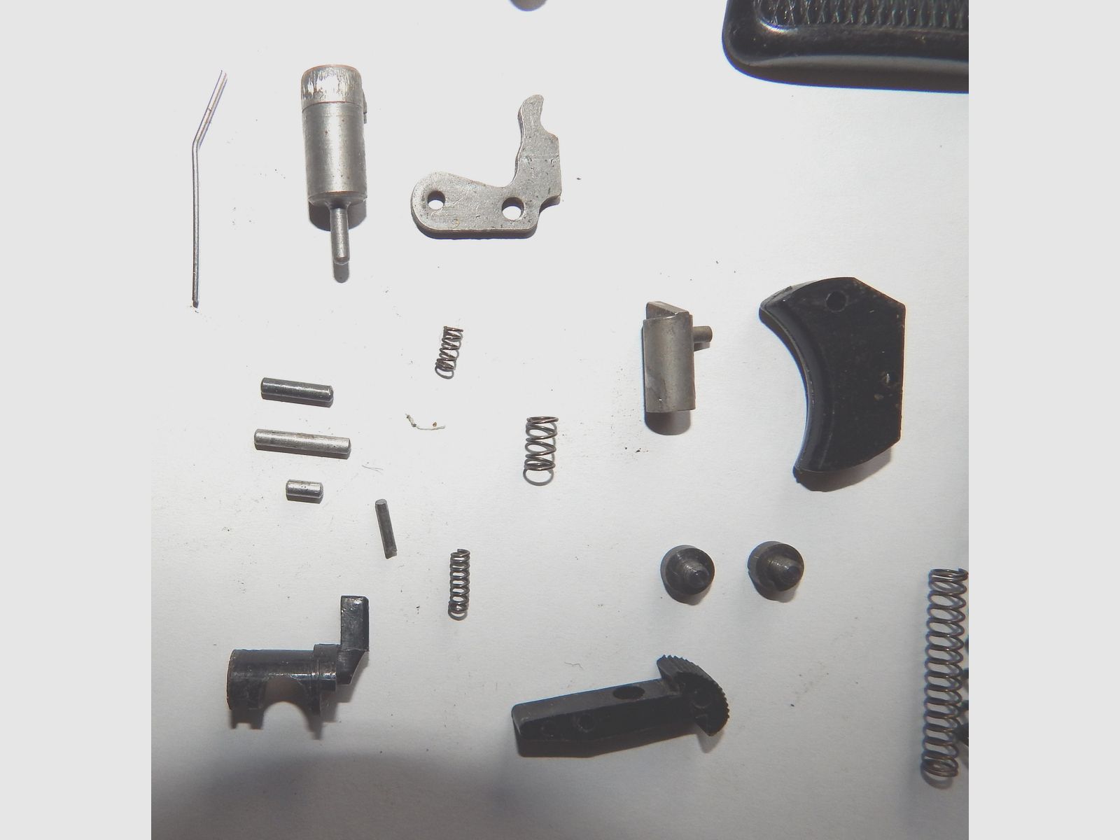 Ersatzteile für Pistole SM 10, 8 mmK