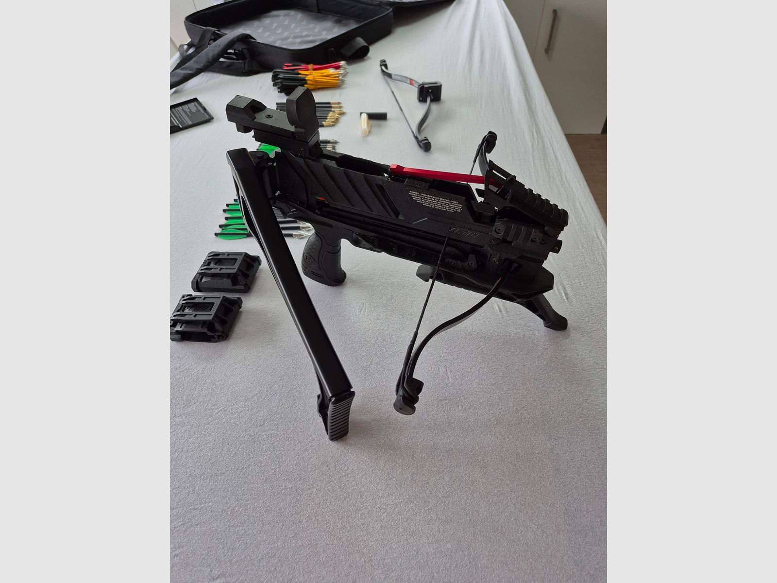 VLAD Pistolenarmbrust mit Mega Zubehör