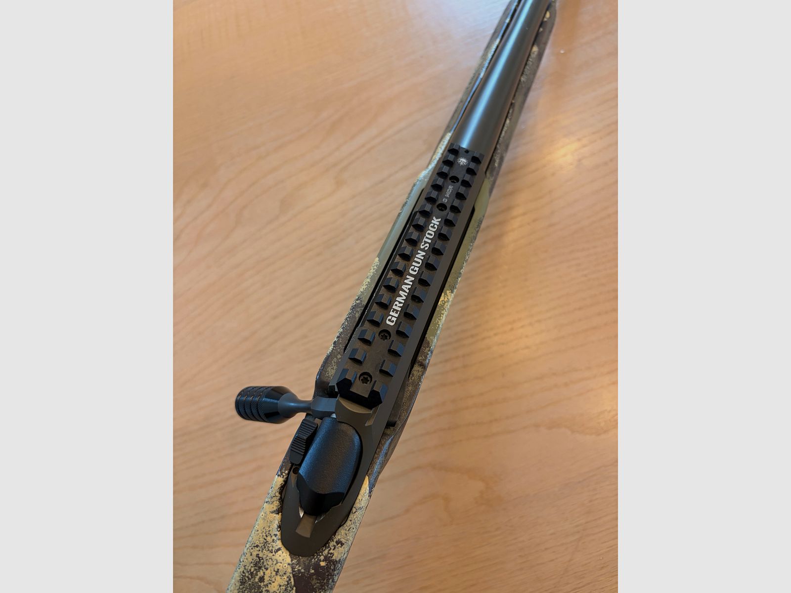 GGS Custom Tikka T3 Varmint Stainless – .22-250 Rem. – versión zurda – GGS Predator stock