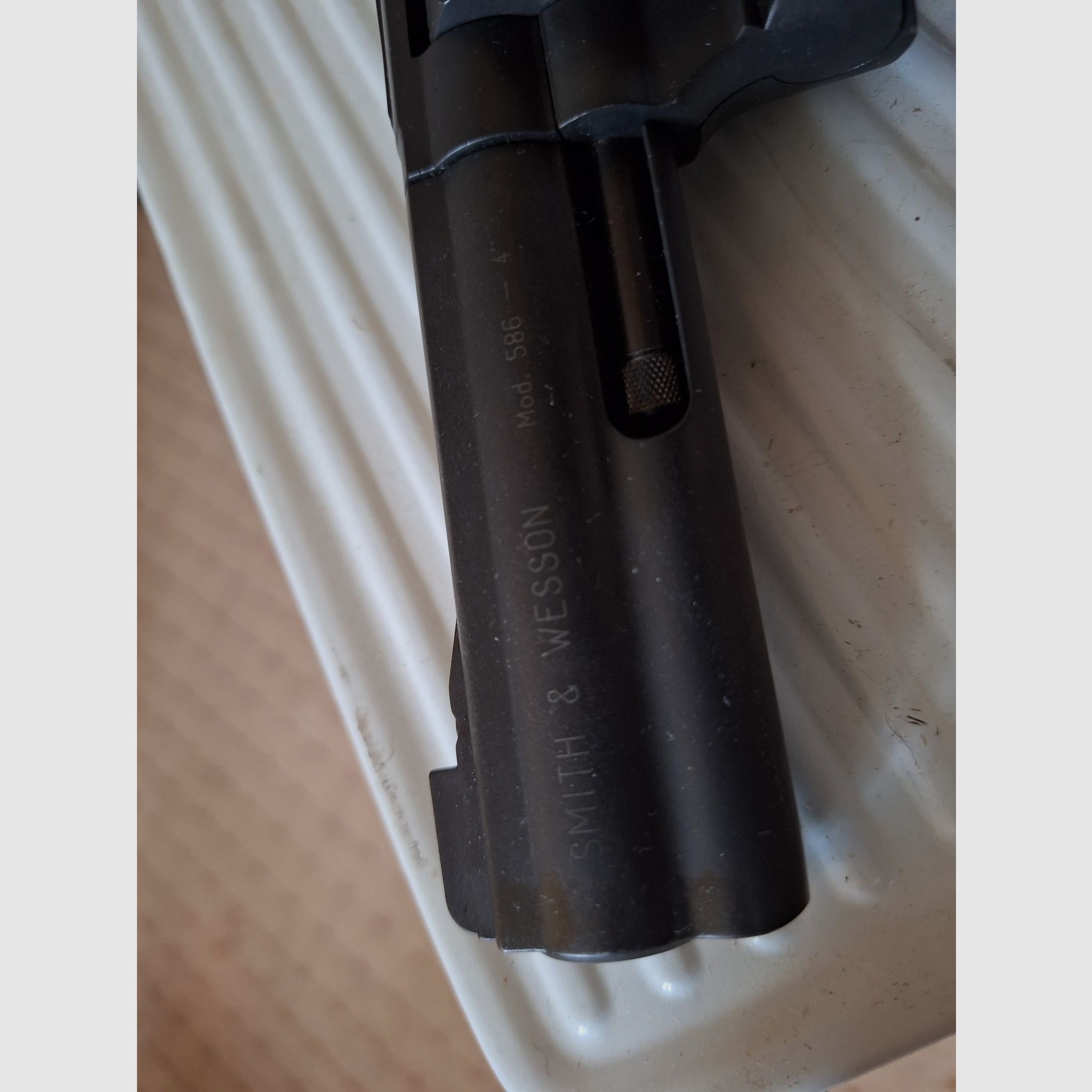Smith & Wesson Co2- Revolver 4" im cal. 4,5mm 