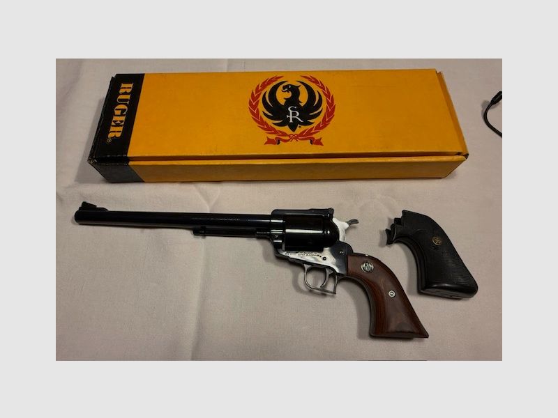 RUGER NUEVO MODELO SUPER BLACKHAWK. 10,5" cañón. 44 mag