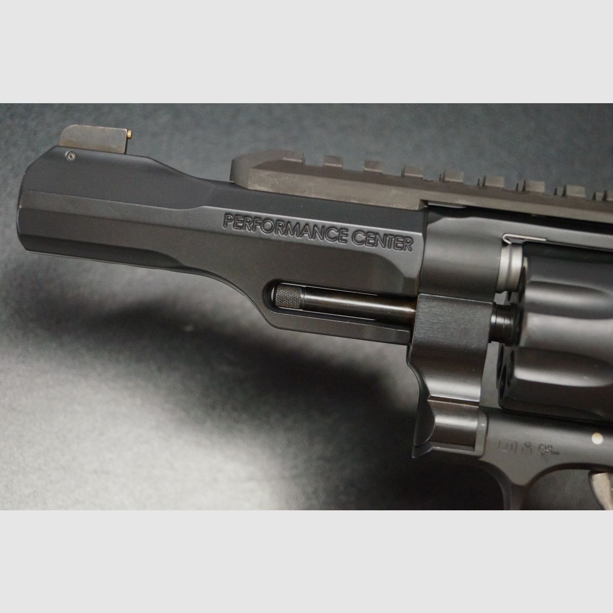 Smith & Wesson 327 PC TRR 357 Mag 5″ 8 Schuss, Bild 6 von 8
