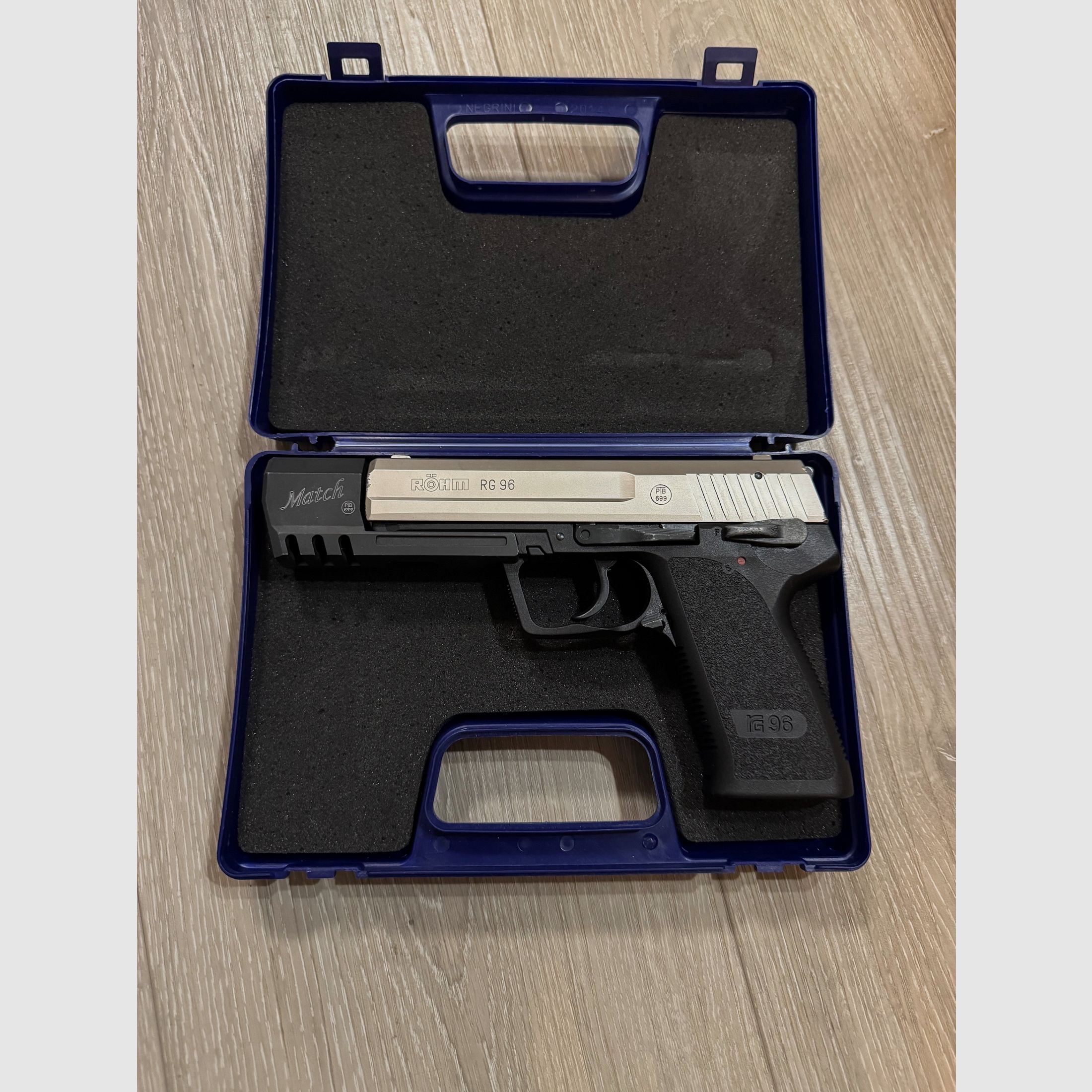 Röhm RG 96 Nickel PTB 699 (Oude Röhm-productie / Blauwe OVP / Stalen barrel), afbeelding 1 van 5