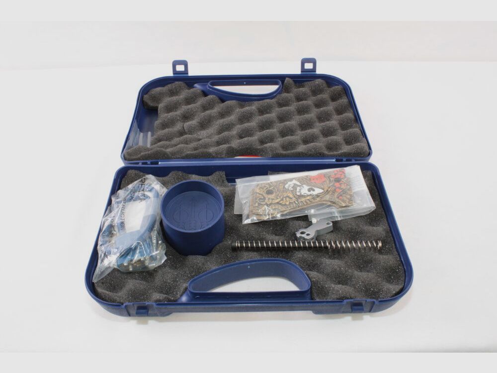 Beretta 92FS Inox - 9mm Luger - beaucoup d'accessoires