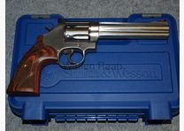 Smith & Wesson S&W 686 Plus DELUXE