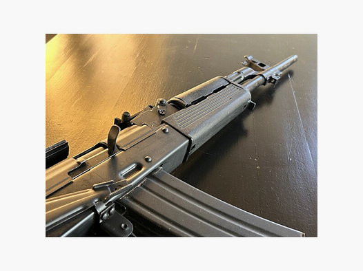 CUGIR AK47 in .22LR mit Seitenmontage