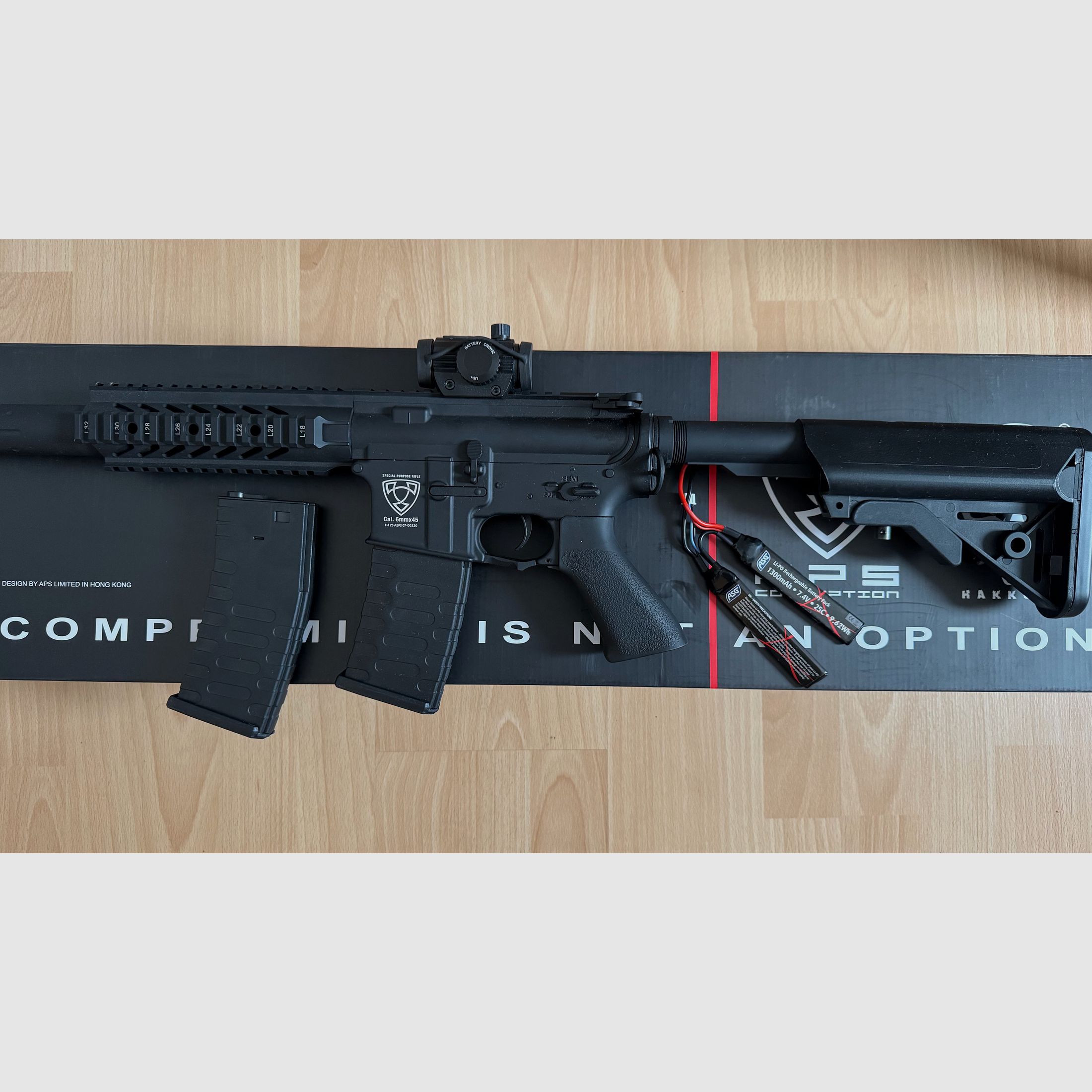 APS M4 Raptor ASR-Series Vollmetall + Akku + Ersatzmagazin + Red Dot