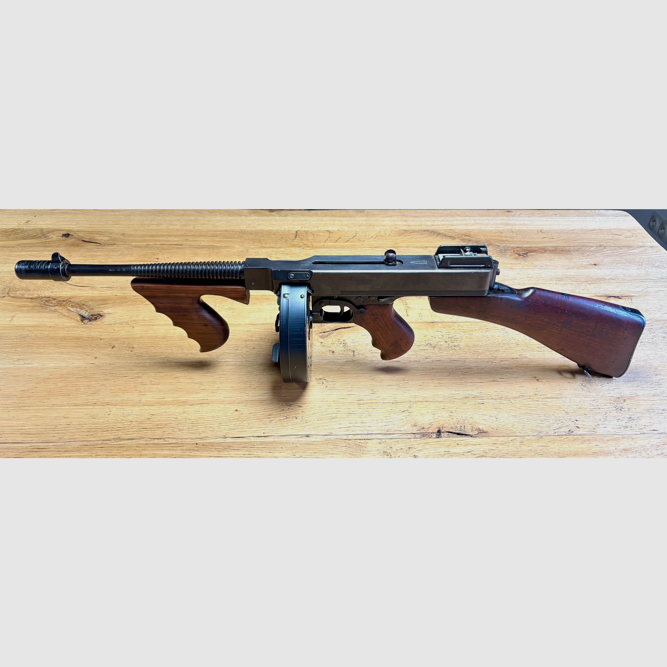 halbautomatische Büchse Auto Ordnance - Thompson1928 A1 - Kaliber: .45Auto   - Tommy Gun, Bild 1 von 6