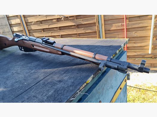 Gletcher M1944 CO2 Luftgewehr Kal. 4,5mm Stahl BB Holzoptik