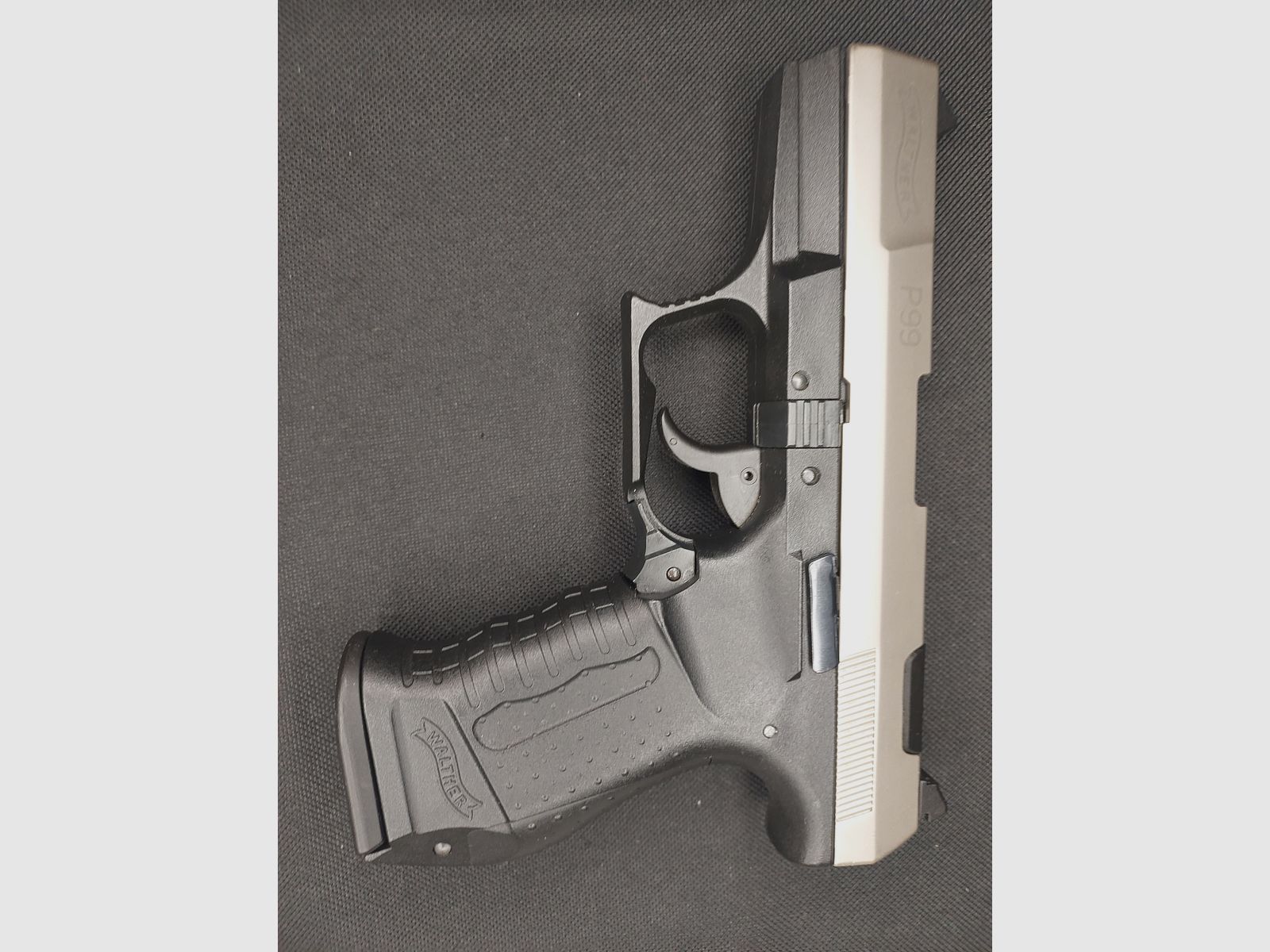 Pistola a salve Walther P99 9mm P.A.K. bicolore (762) con fondina Fidragon