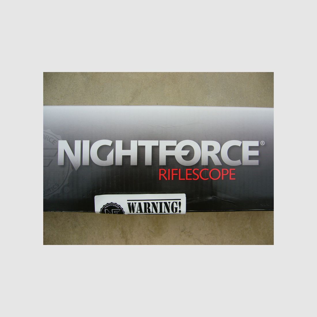 Nightforce ATACR 5,5-22x56, MOAR-T, F2, Absehen. Werksgeprüftes ZF. Magische Erfolge sind möglich.