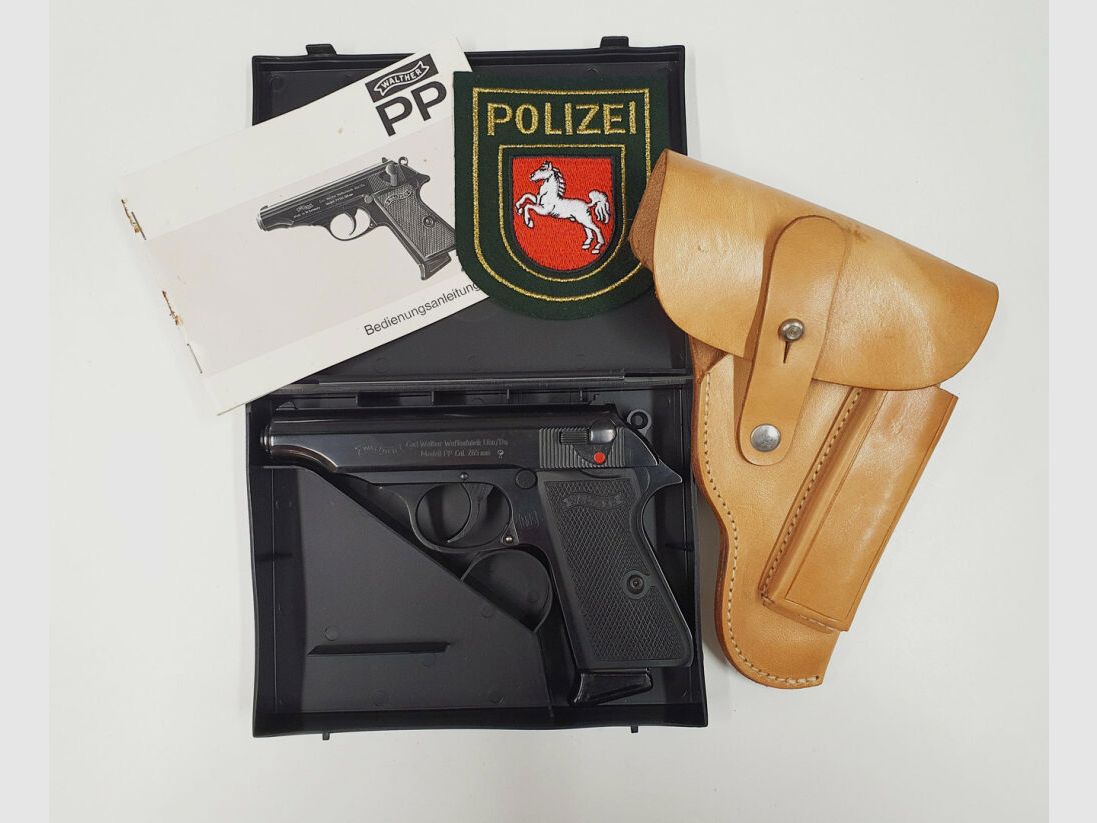Walther Carl Walther PP Fabbrica di armi Ulm/Do. Calibro 7,65mm Browning Timbro Nds Polizia Niedersachsen