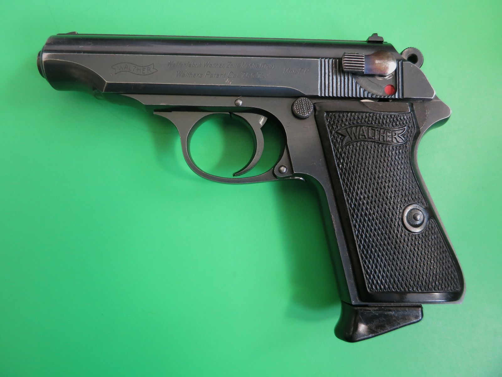 Pistolet semi-automatique, Walther PP, cal. 7,65 mm Br., Waffenfabrik Walther, Zella-Mehlis (Thür.) Mod.PP, 1929-30       #14