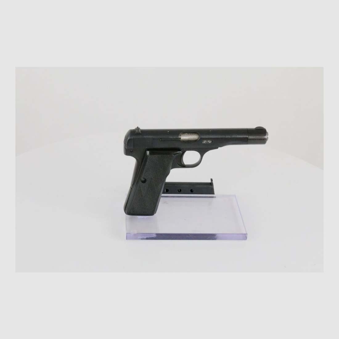 FN 1922
