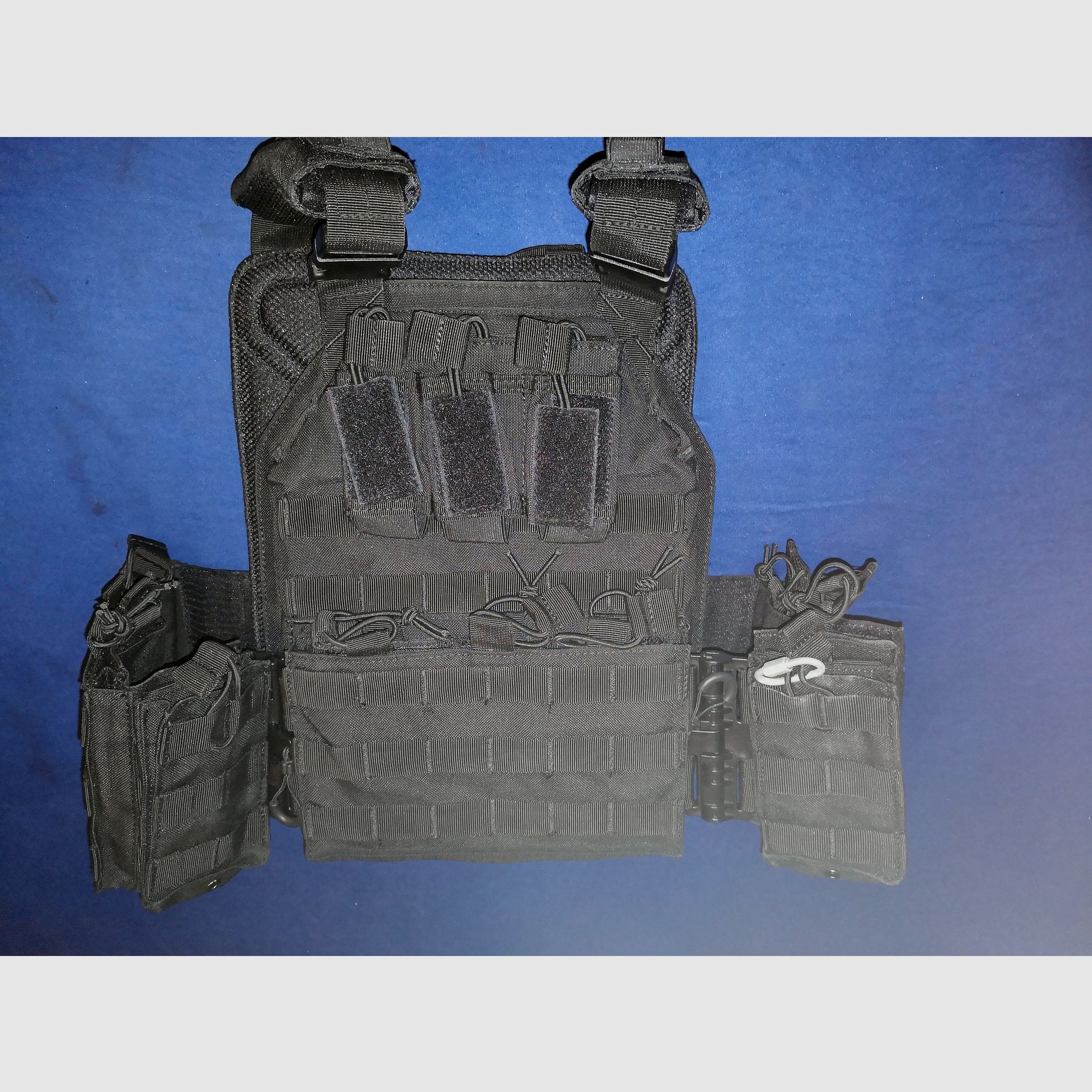 Gilet tactique Katlock noir avec poches supplémentaires