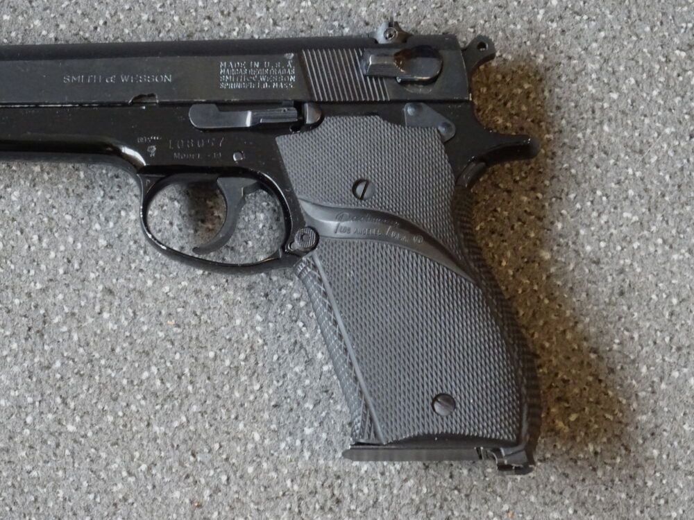 S&W SMITH & WESSON MODEL 39