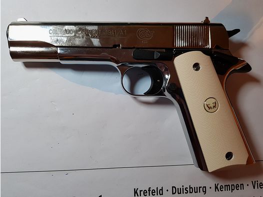 Cold 1911 Griffschalen, passen sehr gut mit den Original Schrauben.. 