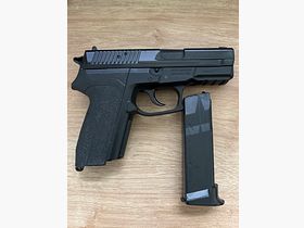 Sig Sauer SP2022 Airsoft / 0.5 Joule / 6mm BB