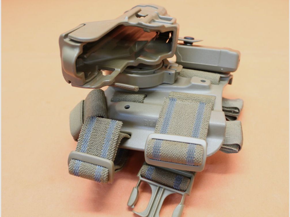 Blackhawk Blackhawk Holster System SERPA Tactical Level 3 RH Heckler&Koch HK P8 (Bundeswehr) coyote CT