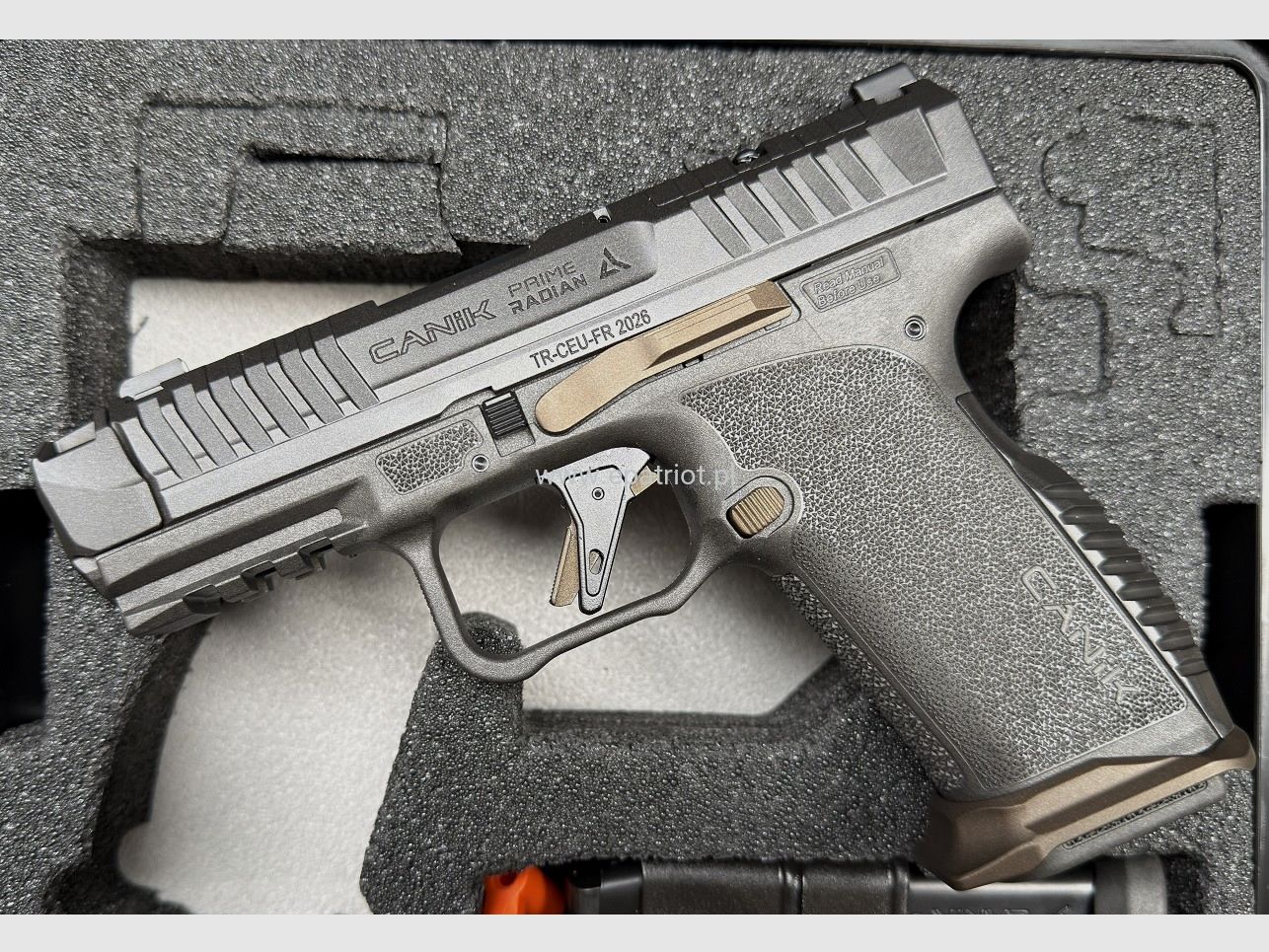 Pistola Canik Prime Radian gris, imagen 2 de 7