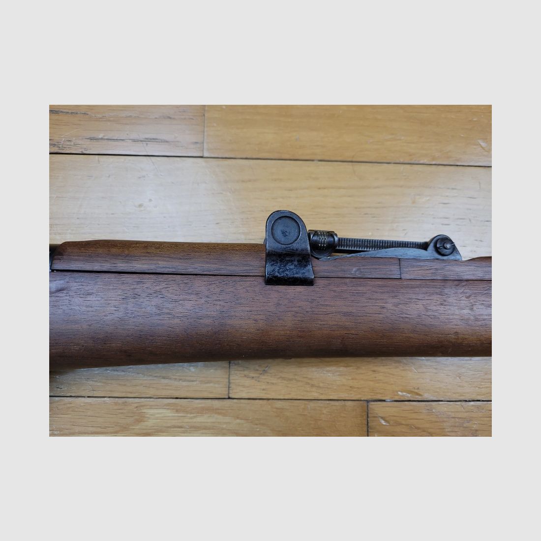 Rare Fusil anglais Lee Enfield MKIII (ET PAS MKIII(*) !) – Cut-off ET Volley sight – TRES rare fabrication B.S.A 1914 ! calibre d&rsquo;origine 303 Brit. – intégralement mono matricule – disque d’unité – ÉTAT MUSÉAL !, image 8 sur 40