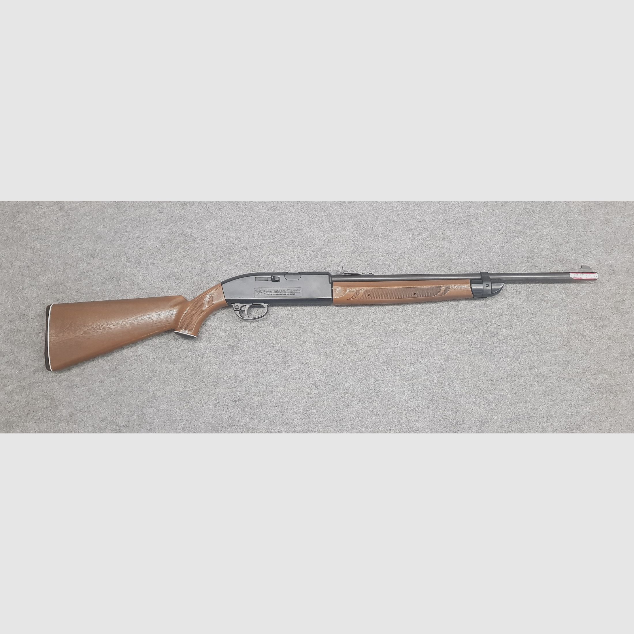 Unterhebel Vorkomprimier Luftgewehr Crosman Airguns Modell 766 American Classic sehr selten im neuwertigen Zustand, kaum benutzt. Pressluft