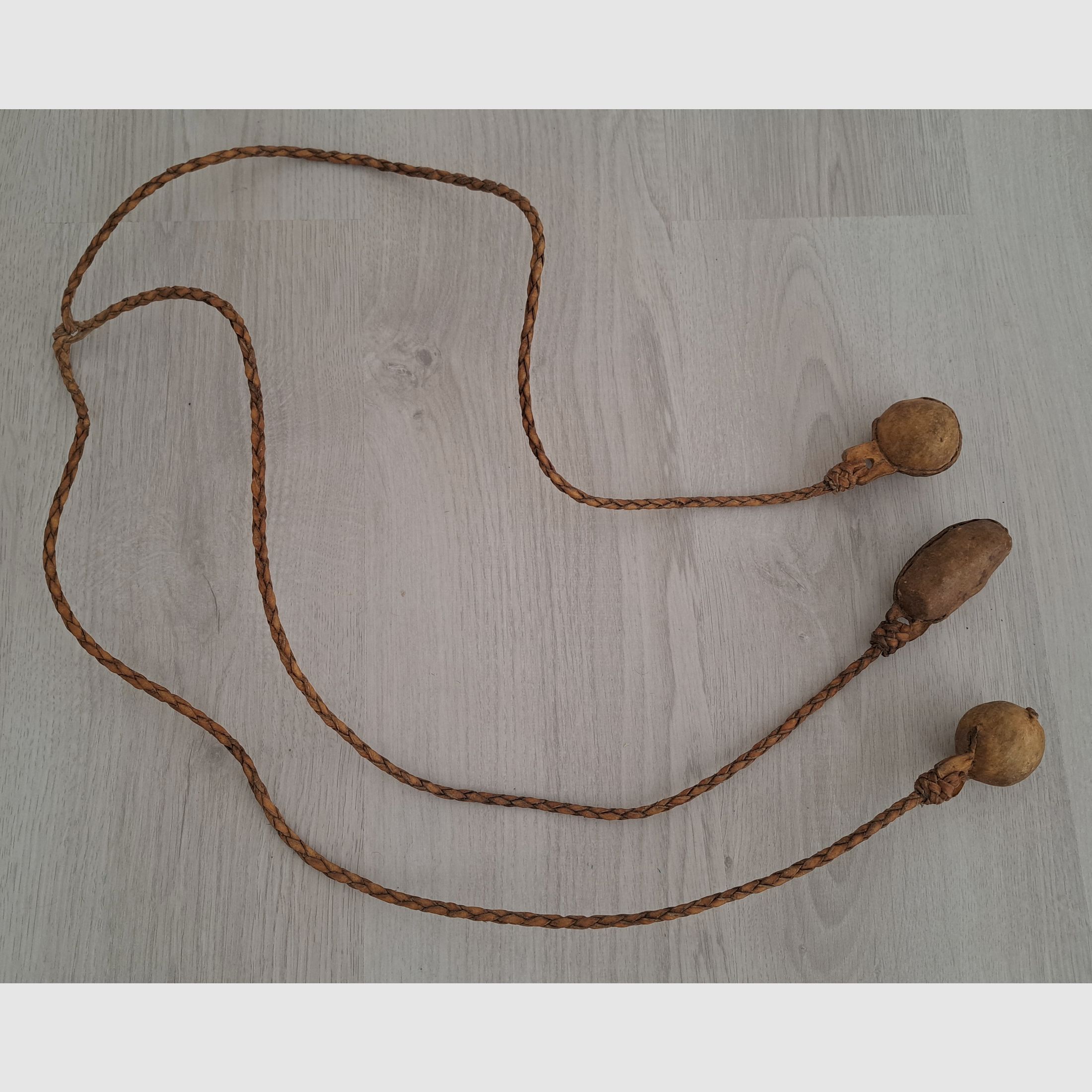 Südamerikanische Bola, Gaucho Schleuderwaffe, Rinderfang, Jagd, Handarbeit, Echtes Leder