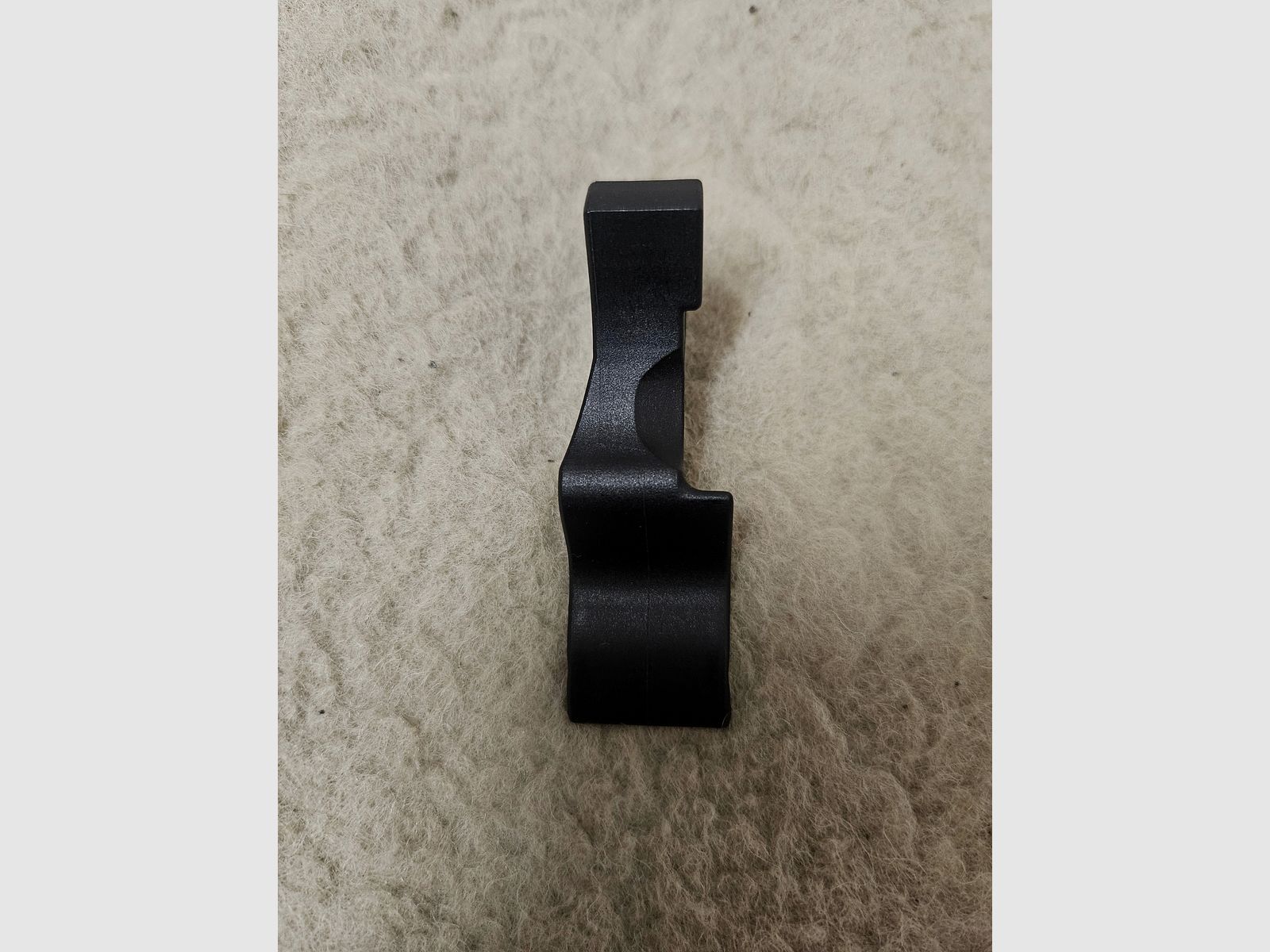 Neuer original Ruger 10/22 vergrößerter Magazinlösehebel 90598